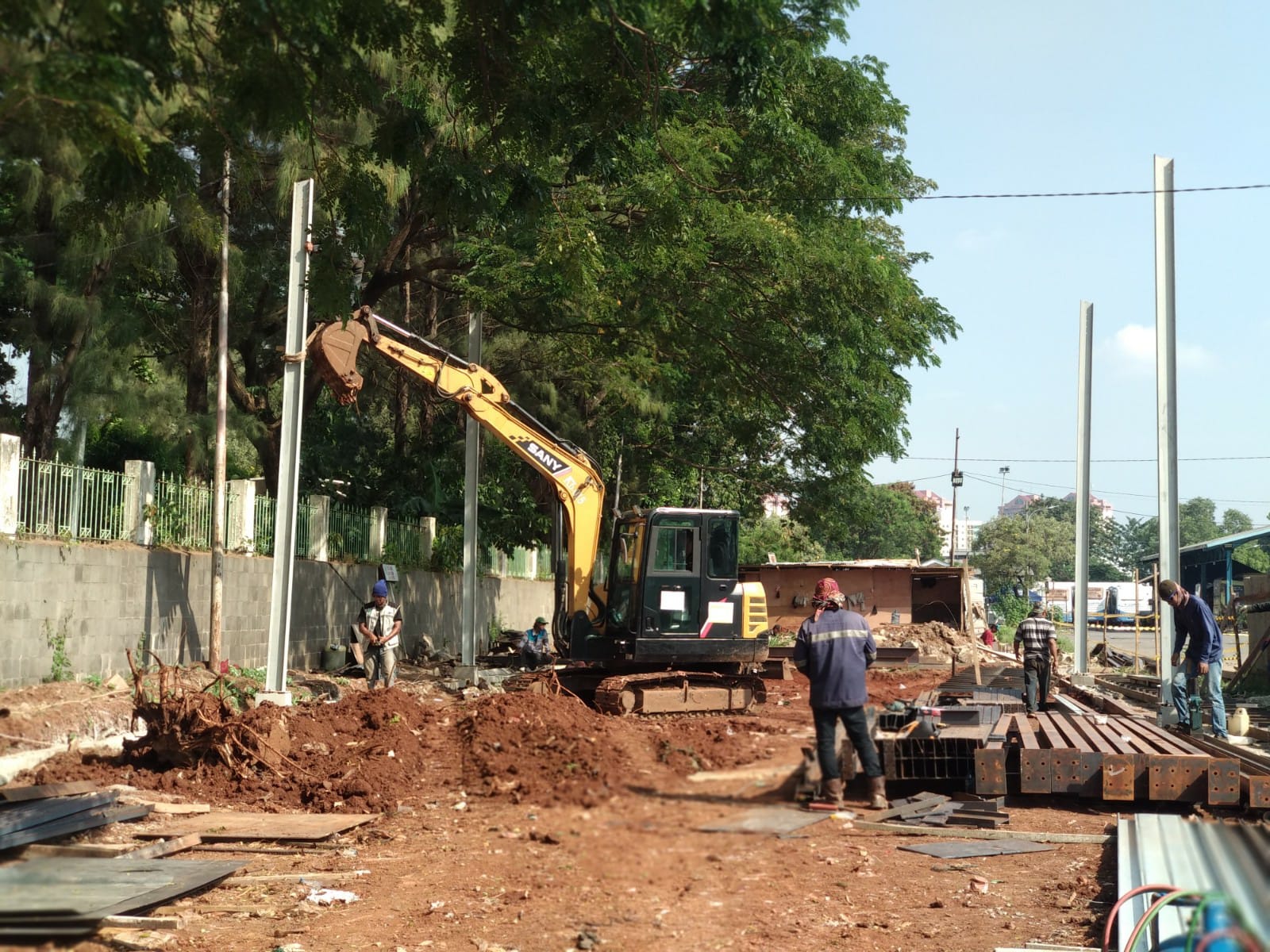 FOTO PROYEK HANGGAR BUS PULO GADUNG (10)